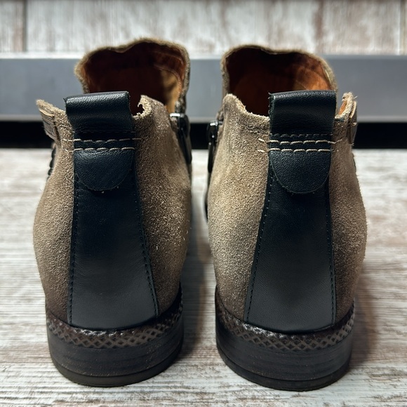 Pikolinos Ordino W8M-8692SO Stone Leather Women’s
Eu41 stitched trim details - Picture 6 of 13